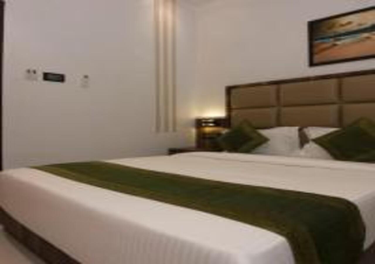 Hotel Meriton Mumbai International Airport T-2 エクステリア 写真