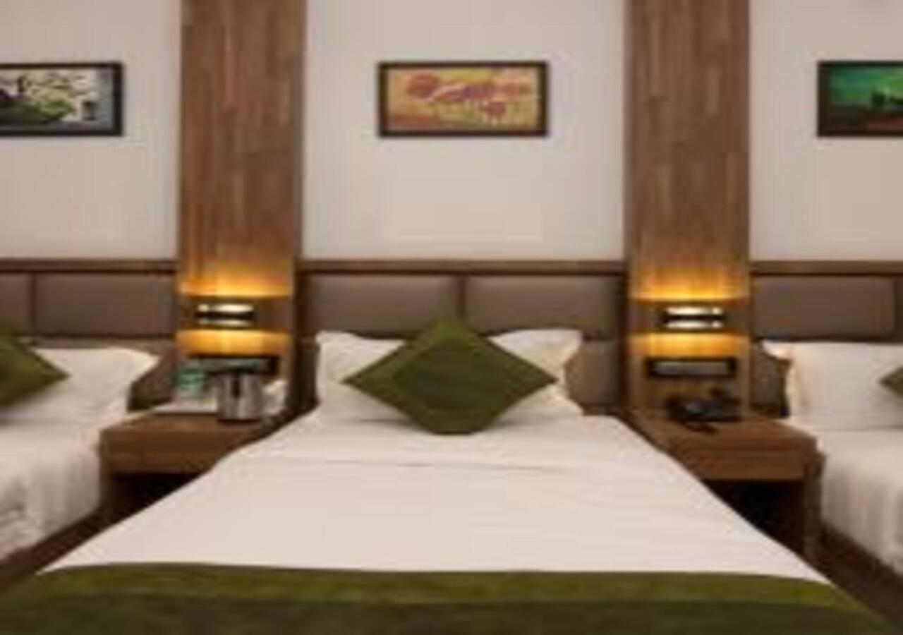 Hotel Meriton Mumbai International Airport T-2 エクステリア 写真