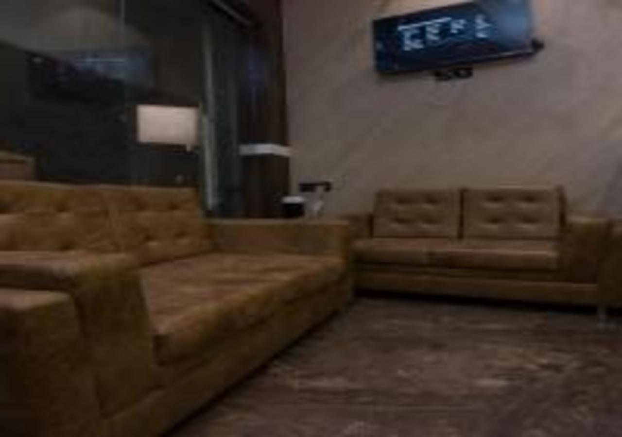 Hotel Meriton Mumbai International Airport T-2 エクステリア 写真